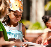 KidsInCourtyard
